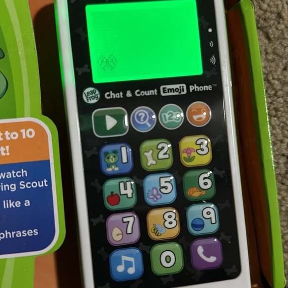 LeapFrog Chat and Count Emoji Phone - Picture 12 of 13